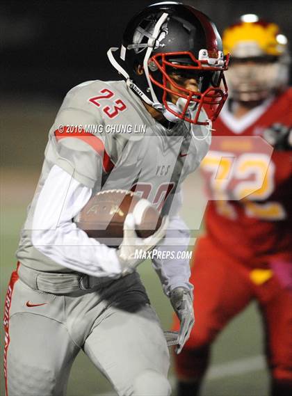 Thumbnail 1 in Village Christian vs. Whittier Christian photogallery.