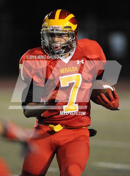 Thumbnail 3 in Village Christian vs. Whittier Christian photogallery.