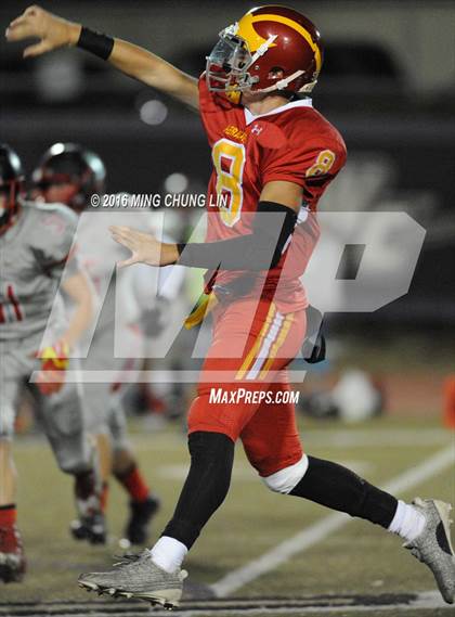 Thumbnail 3 in Village Christian vs. Whittier Christian photogallery.