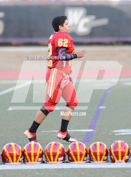 Thumbnail 2 in Village Christian vs. Whittier Christian photogallery.