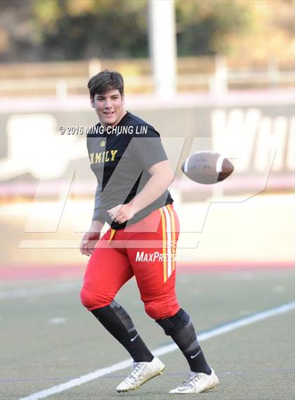 Thumbnail 3 in Village Christian vs. Whittier Christian photogallery.