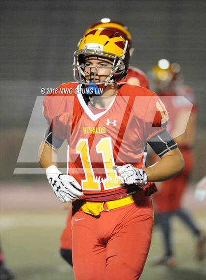 Thumbnail 2 in Village Christian vs. Whittier Christian photogallery.