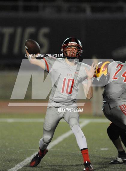 Thumbnail 3 in Village Christian vs. Whittier Christian photogallery.