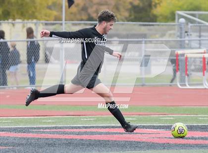 Thumbnail 3 in Queen Creek vs. Gilbert (Coyote Classic Soccer Tournament) photogallery.