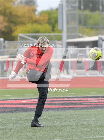 Thumbnail 1 in Queen Creek vs. Gilbert (Coyote Classic Soccer Tournament) photogallery.
