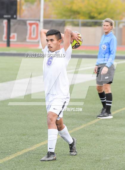 Thumbnail 2 in Queen Creek vs. Gilbert (Coyote Classic Soccer Tournament) photogallery.