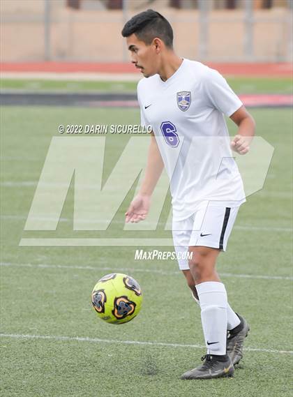 Thumbnail 1 in Queen Creek vs. Gilbert (Coyote Classic Soccer Tournament) photogallery.