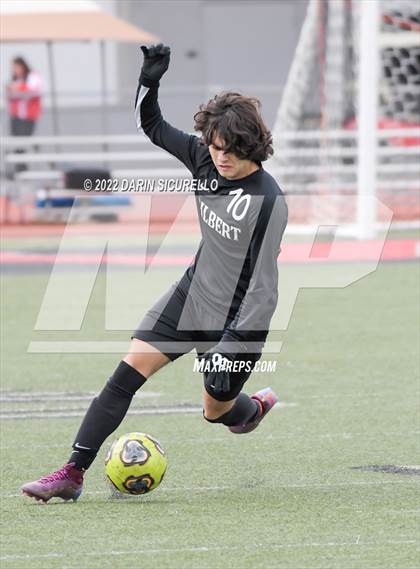 Thumbnail 1 in Queen Creek vs. Gilbert (Coyote Classic Soccer Tournament) photogallery.
