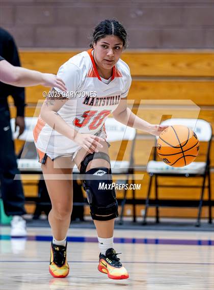 Thumbnail 2 in Marysville vs. Wheatland (Chavez Christmas Classic) photogallery.