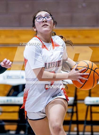 Thumbnail 3 in Marysville vs. Wheatland (Chavez Christmas Classic) photogallery.