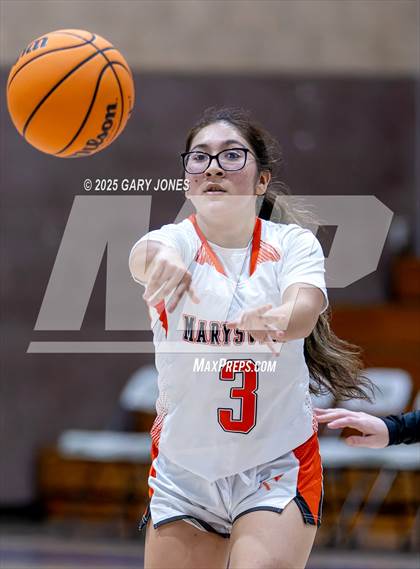 Thumbnail 2 in Marysville vs. Wheatland (Chavez Christmas Classic) photogallery.