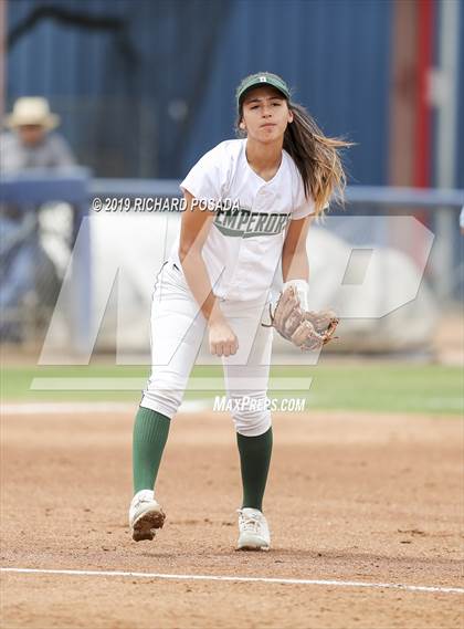 Thumbnail 2 in Templeton vs. Dinuba (CIF CS D3 Final) photogallery.