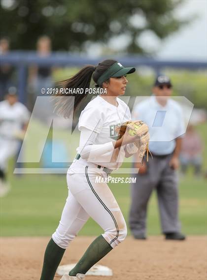 Thumbnail 3 in Templeton vs. Dinuba (CIF CS D3 Final) photogallery.