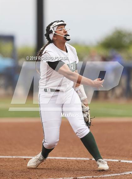 Thumbnail 3 in Templeton vs. Dinuba (CIF CS D3 Final) photogallery.
