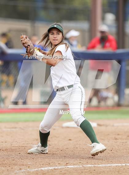 Thumbnail 1 in Templeton vs. Dinuba (CIF CS D3 Final) photogallery.