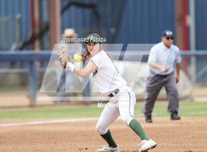 Thumbnail 1 in Templeton vs. Dinuba (CIF CS D3 Final) photogallery.
