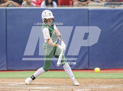 Thumbnail 2 in Templeton vs. Dinuba (CIF CS D3 Final) photogallery.