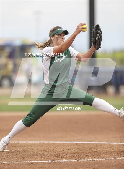 Thumbnail 1 in Templeton vs. Dinuba (CIF CS D3 Final) photogallery.