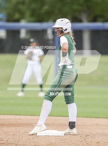 Thumbnail 2 in Templeton vs. Dinuba (CIF CS D3 Final) photogallery.