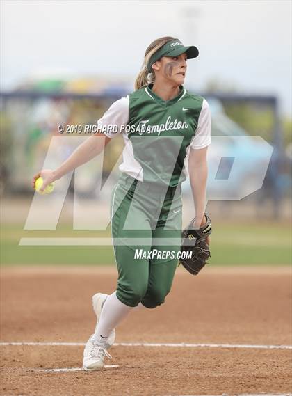 Thumbnail 2 in Templeton vs. Dinuba (CIF CS D3 Final) photogallery.