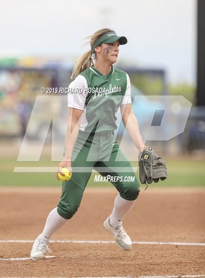 Thumbnail 3 in Templeton vs. Dinuba (CIF CS D3 Final) photogallery.