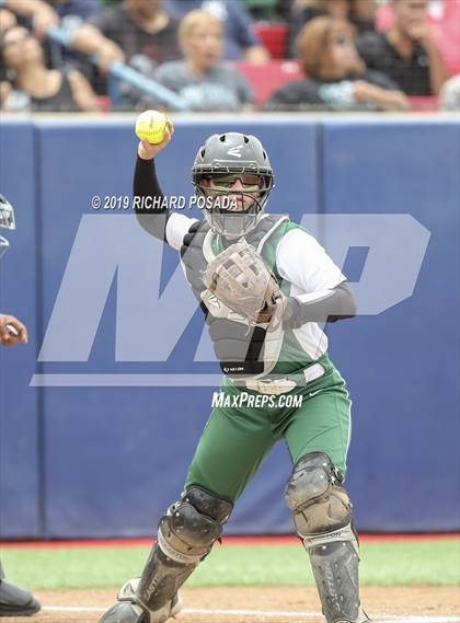 Thumbnail 1 in Templeton vs. Dinuba (CIF CS D3 Final) photogallery.