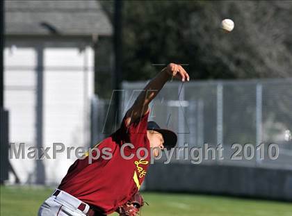 Thumbnail 3 in La Canada @ Poly photogallery.