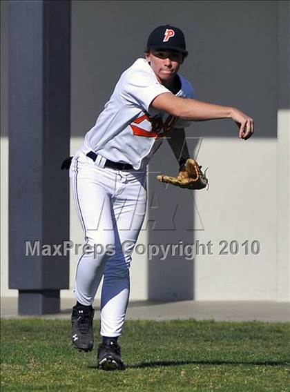 Thumbnail 1 in La Canada @ Poly photogallery.