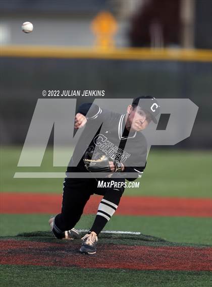 Thumbnail 2 in Columbia @ Middleton (IHSAA 4A District III Final) photogallery.