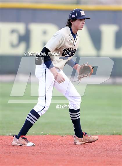 Thumbnail 2 in Columbia @ Middleton (IHSAA 4A District III Final) photogallery.