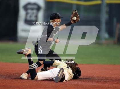 Thumbnail 2 in Columbia @ Middleton (IHSAA 4A District III Final) photogallery.