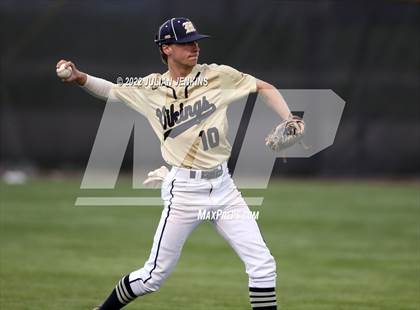 Thumbnail 1 in Columbia @ Middleton (IHSAA 4A District III Final) photogallery.