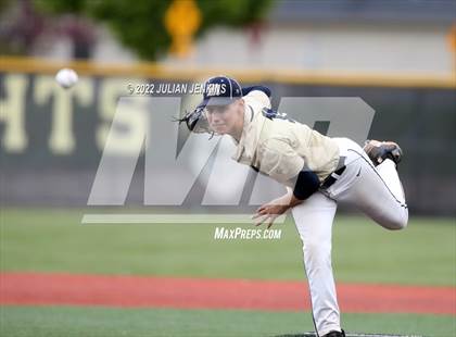Thumbnail 2 in Columbia @ Middleton (IHSAA 4A District III Final) photogallery.