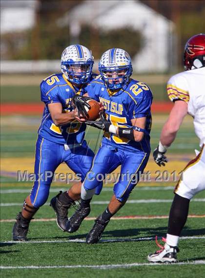 Thumbnail 3 in Sachem East @ West Islip (Suffolk D1 Quarterfinal) photogallery.