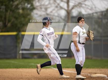 Thumbnail 1 in Sunny Hills @ Yorba Linda photogallery.