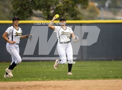 Thumbnail 1 in Sunny Hills @ Yorba Linda photogallery.