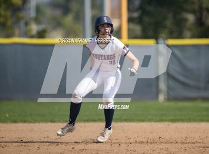 Thumbnail 3 in Sunny Hills @ Yorba Linda photogallery.
