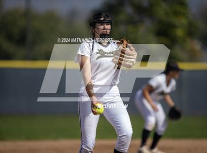 Thumbnail 2 in Sunny Hills @ Yorba Linda photogallery.