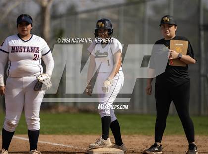 Thumbnail 2 in Sunny Hills @ Yorba Linda photogallery.