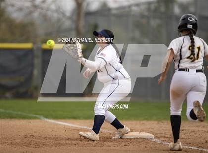 Thumbnail 3 in Sunny Hills @ Yorba Linda photogallery.