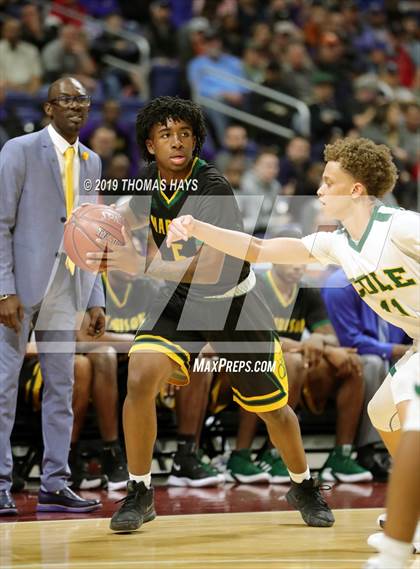 Thumbnail 1 in Cole vs. Madison (UIL 3A Semifinal) photogallery.