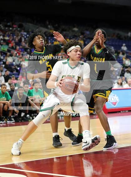 Thumbnail 1 in Cole vs. Madison (UIL 3A Semifinal) photogallery.