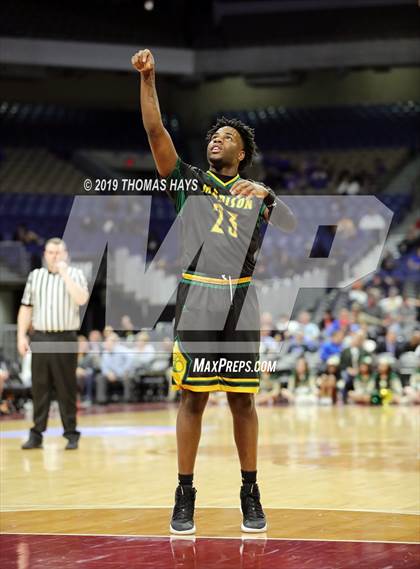 Thumbnail 2 in Cole vs. Madison (UIL 3A Semifinal) photogallery.