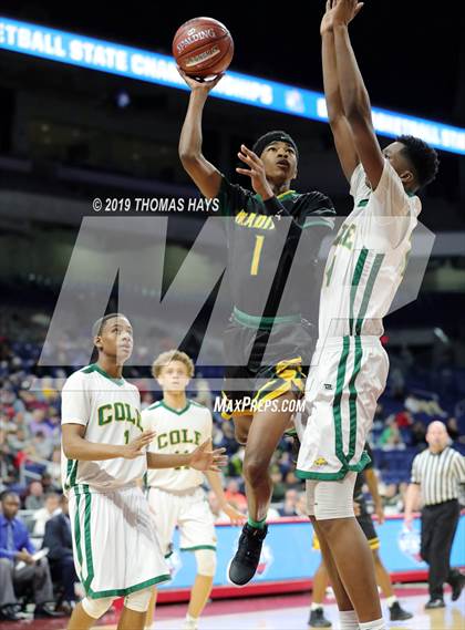 Thumbnail 1 in Cole vs. Madison (UIL 3A Semifinal) photogallery.