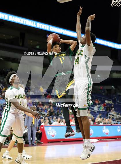 Thumbnail 3 in Cole vs. Madison (UIL 3A Semifinal) photogallery.