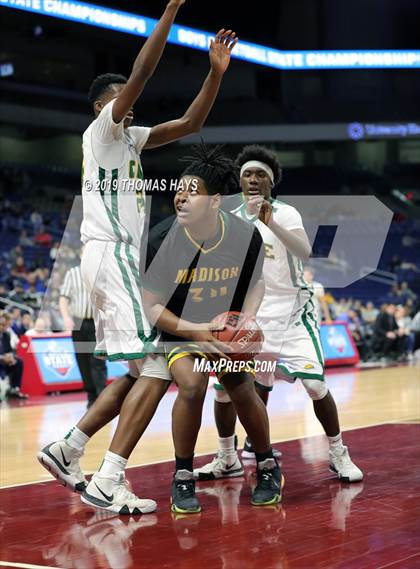 Thumbnail 1 in Cole vs. Madison (UIL 3A Semifinal) photogallery.