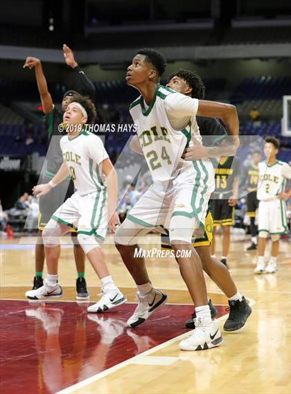 Thumbnail 1 in Cole vs. Madison (UIL 3A Semifinal) photogallery.