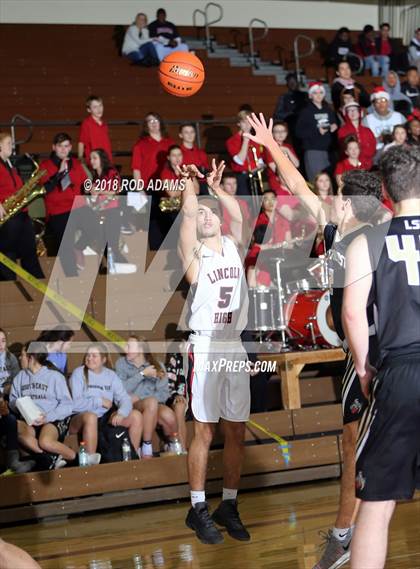 Thumbnail 3 in Lincoln Southeast @ Lincoln High photogallery.