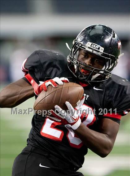 Thumbnail 2 in Trinity vs. Allen (5A Division 1 Region 1 Area Playoff) photogallery.
