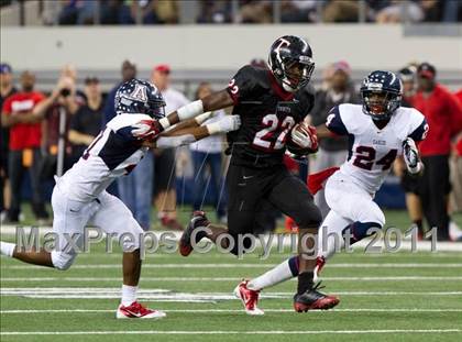 Thumbnail 1 in Trinity vs. Allen (5A Division 1 Region 1 Area Playoff) photogallery.